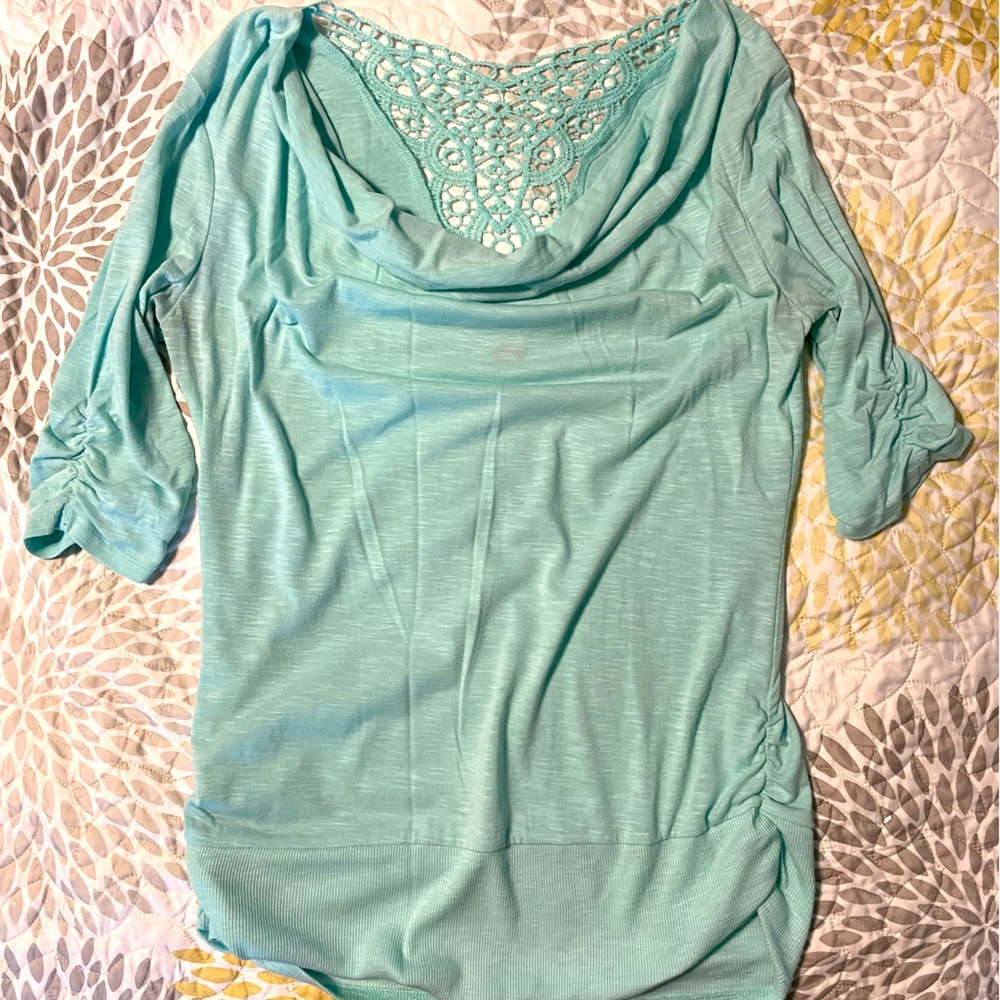 1/2 sleeve shirt